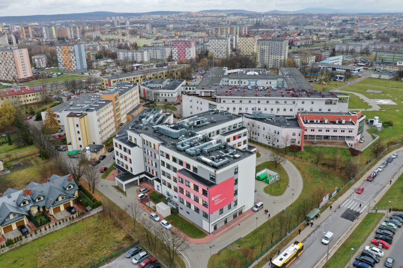 JK181115_szp06 15.11.2018 Kielce. Wojewódzki Szpital Zespolony. Odział pediatryczny. Pediatria